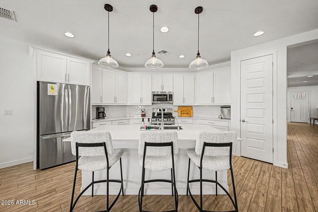 9837 E TIBURON Avenue, Mesa, AZ 85212
