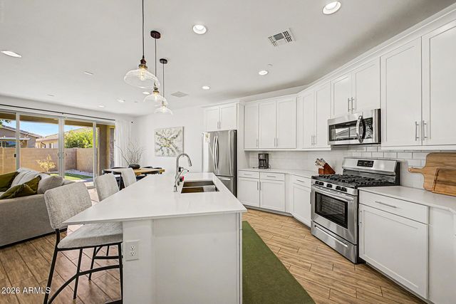 9837 E TIBURON Avenue, Mesa, AZ 85212