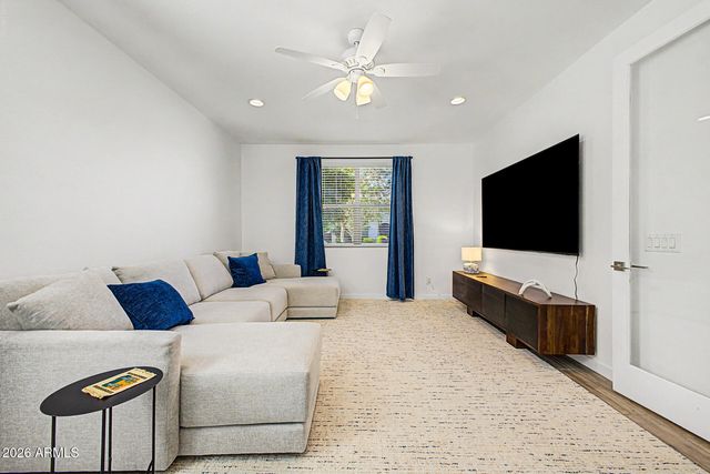 9837 E TIBURON Avenue, Mesa, AZ 85212