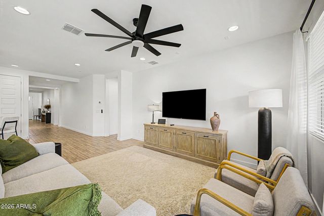 9837 E TIBURON Avenue, Mesa, AZ 85212