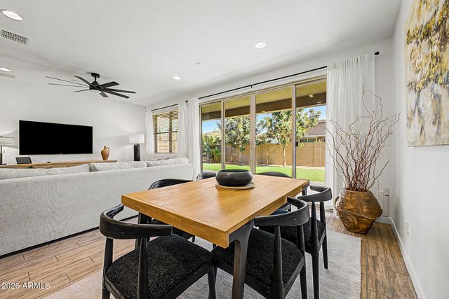 9837 E TIBURON Avenue, Mesa, AZ 85212