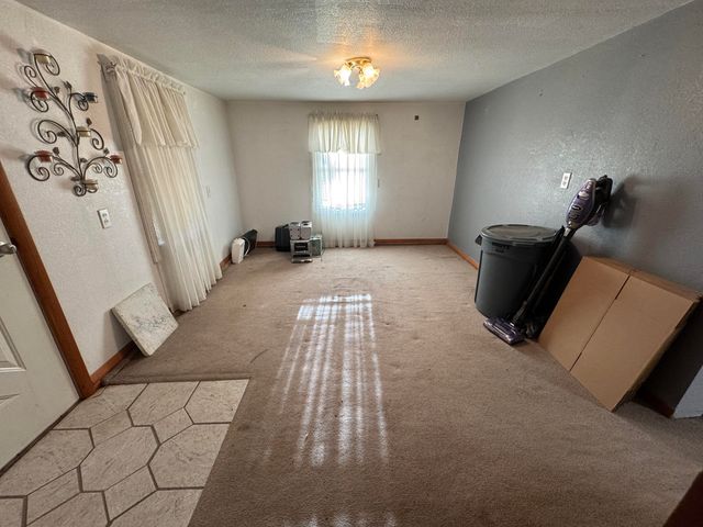 23211 Farm Road 2050, Aurora, MO 65605