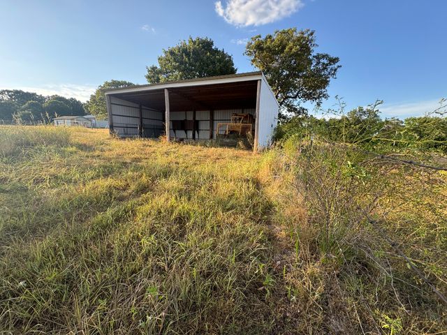 23211 Farm Road 2050, Aurora, MO 65605