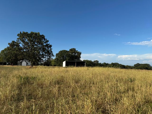 23211 Farm Road 2050, Aurora, MO 65605