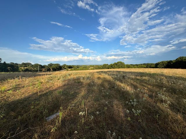 23211 Farm Road 2050, Aurora, MO 65605