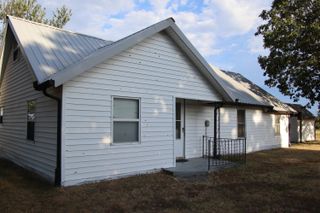 23211 Farm Road 2050, Aurora, MO 65605