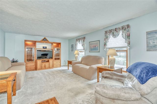 5 Ashwood Circle, Chili, NY 14624