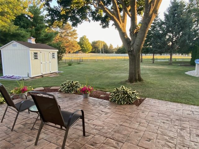 5 Ashwood Circle, Chili, NY 14624