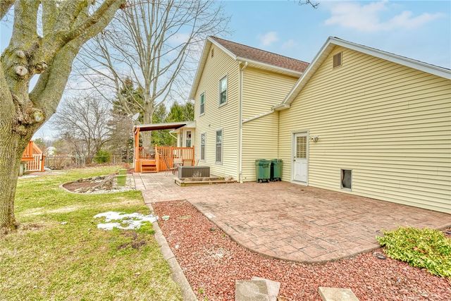 5 Ashwood Circle, Chili, NY 14624