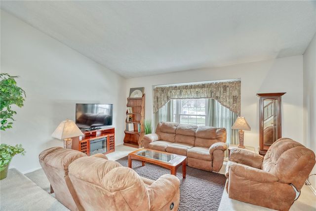 5 Ashwood Circle, Chili, NY 14624