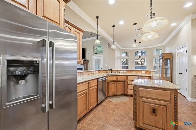 8006 Ridgeway Court, Nolanville, TX 76559