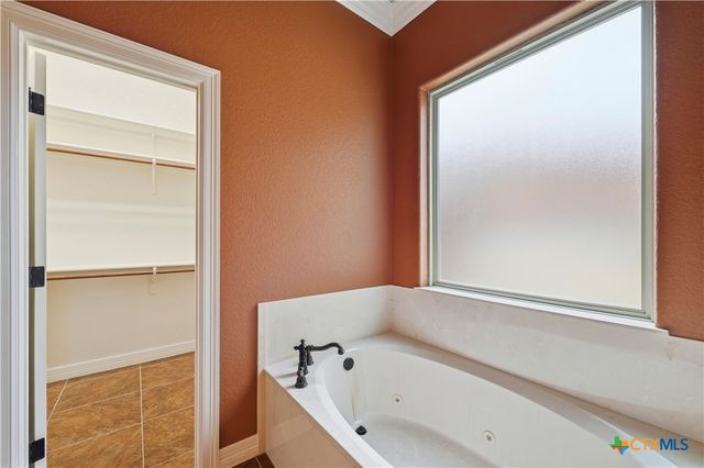 8006 Ridgeway Court, Nolanville, TX 76559