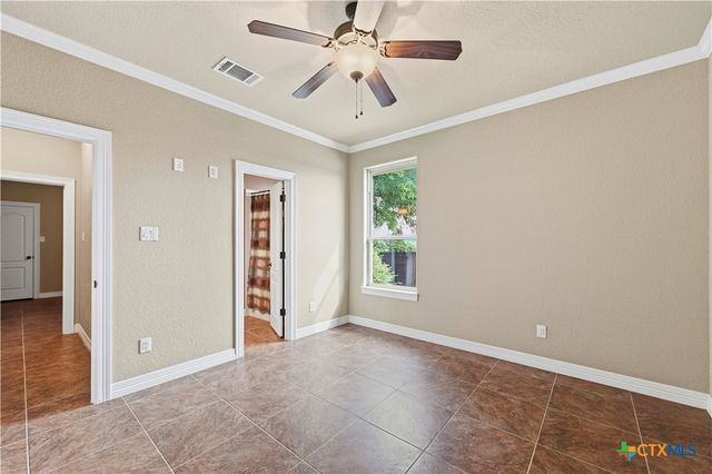 8006 Ridgeway Court, Nolanville, TX 76559