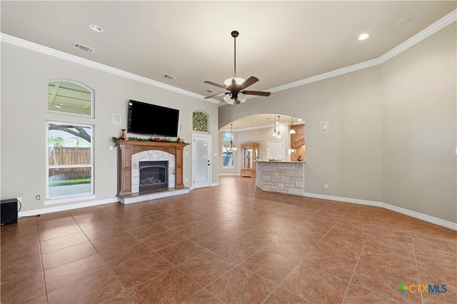 8006 Ridgeway Court, Nolanville, TX 76559