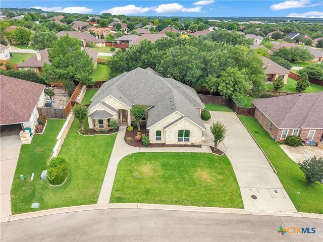 8006 Ridgeway Court, Nolanville, TX 76559