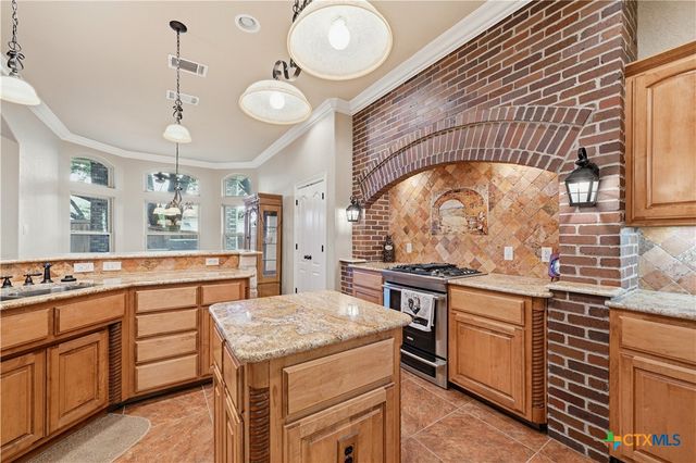 8006 Ridgeway Court, Nolanville, TX 76559