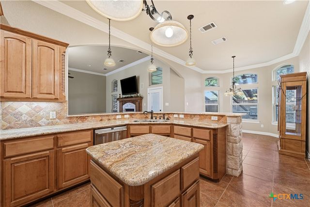 8006 Ridgeway Court, Nolanville, TX 76559