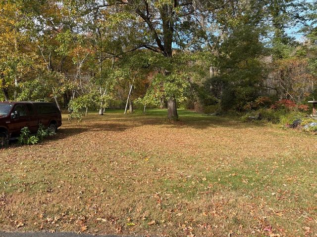 457 Northampton St, Holyoke, MA 01040