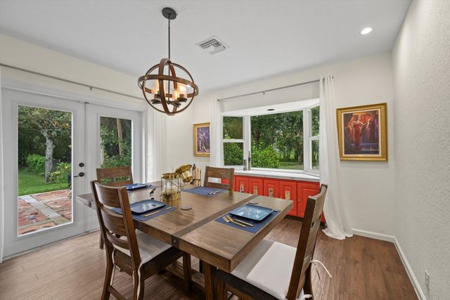 92 SQUIRE Drive, Wellington, FL 33414