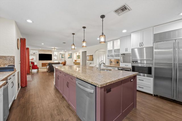 92 SQUIRE Drive, Wellington, FL 33414