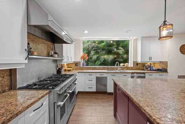 92 SQUIRE Drive, Wellington, FL 33414