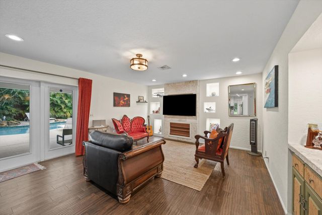 92 SQUIRE Drive, Wellington, FL 33414