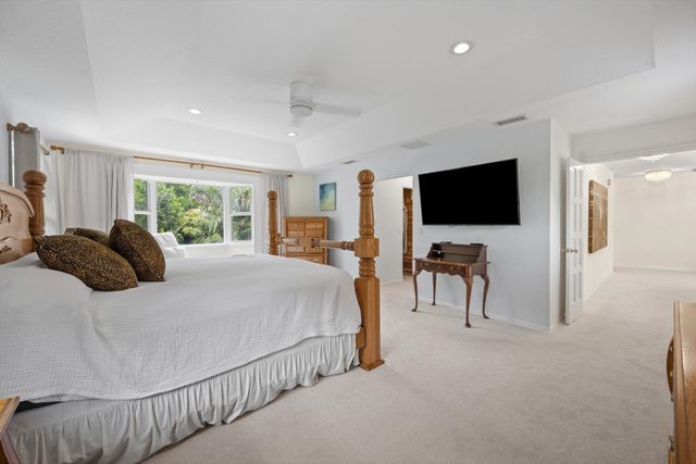 92 SQUIRE Drive, Wellington, FL 33414