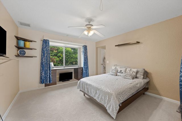 92 SQUIRE Drive, Wellington, FL 33414