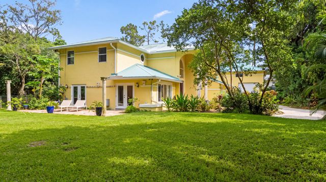 92 SQUIRE Drive, Wellington, FL 33414