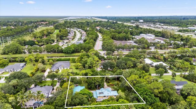 92 SQUIRE Drive, Wellington, FL 33414