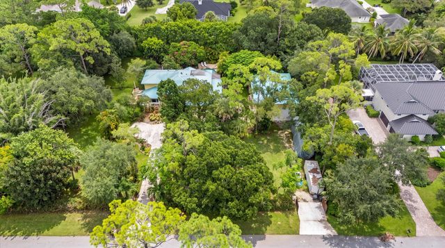 92 SQUIRE Drive, Wellington, FL 33414