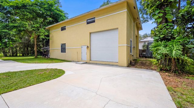 92 SQUIRE Drive, Wellington, FL 33414