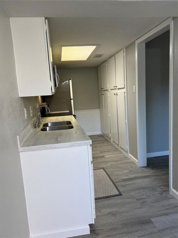 12830 Midway Road 1129, Dallas, TX 75244