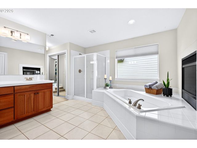 11058 Sw ONEIDA St, Tualatin, OR 97062