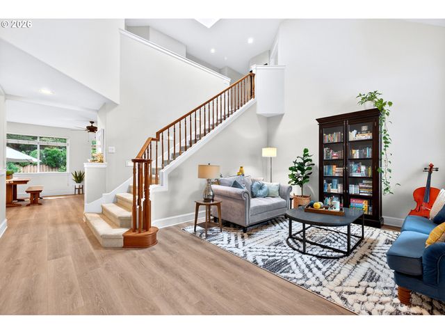 11058 Sw ONEIDA St, Tualatin, OR 97062