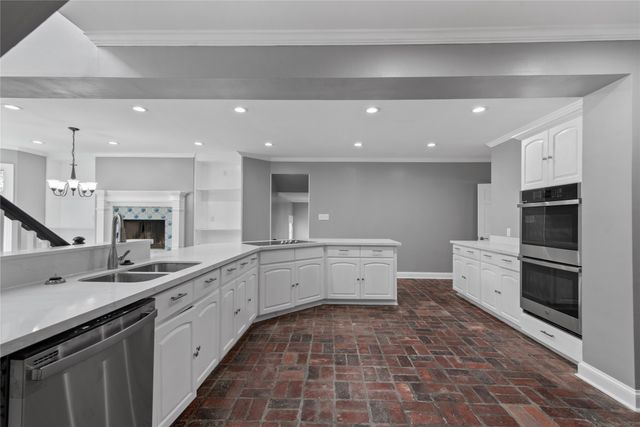 807 Slattery Boulevard, Shreveport, LA 71104