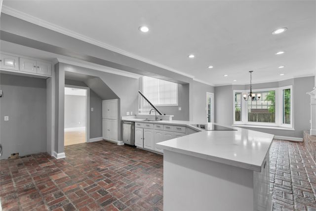 807 Slattery Boulevard, Shreveport, LA 71104