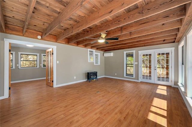 500 Owl Hollow RD, San Marcos, TX 78666