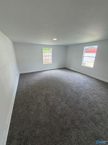 1205 S 11th Street, Gadsden, AL 35901