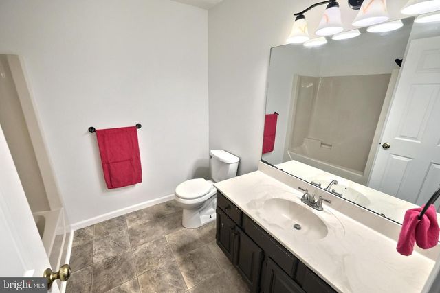 1298 TOANN RD, York, PA 17403