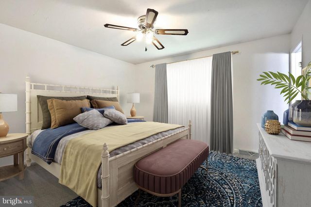 1298 TOANN RD, York, PA 17403