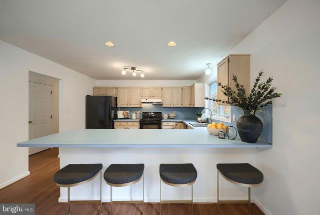 1298 TOANN RD, York, PA 17403