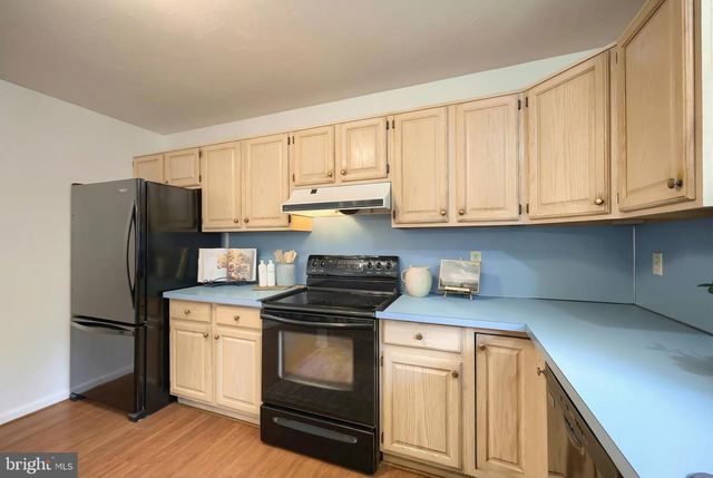 1298 TOANN RD, York, PA 17403