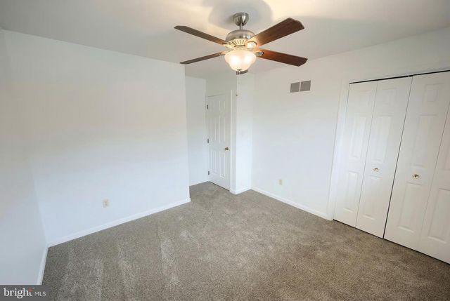 1298 TOANN RD, York, PA 17403