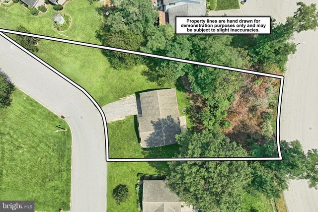 1298 TOANN RD, York, PA 17403