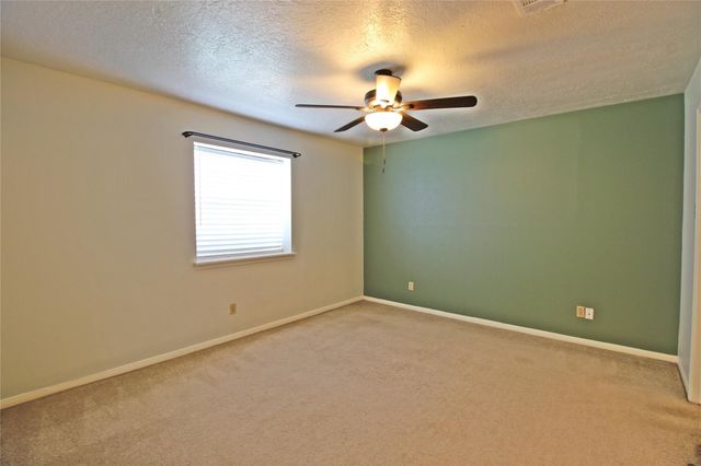 2041 Country Village Boulevard A, Humble, TX 77338
