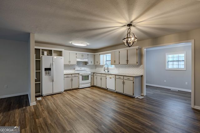 1673 Blacks Bluff Road SW, Rome, GA 30161