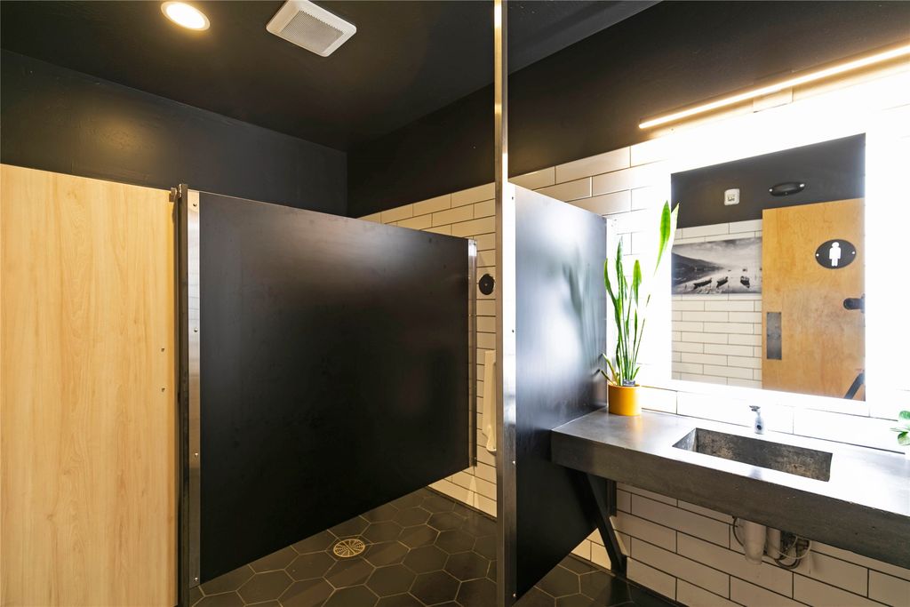 2413 S Higgins Avenue, Missoula, MT 59801 photo 30