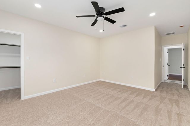 102 E Valverde Street, Brenham, TX 77833