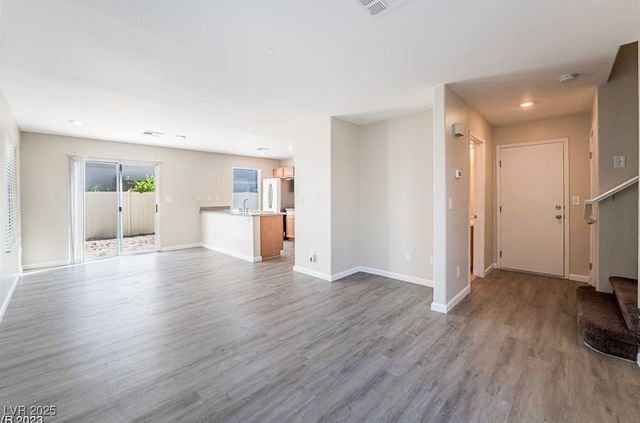 2082 Pillar Pointe Street, Las Vegas, NV 89115